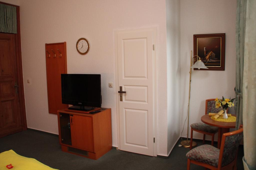 Hotel Haus Alexander Heringsdorf  Pokoj fotografie